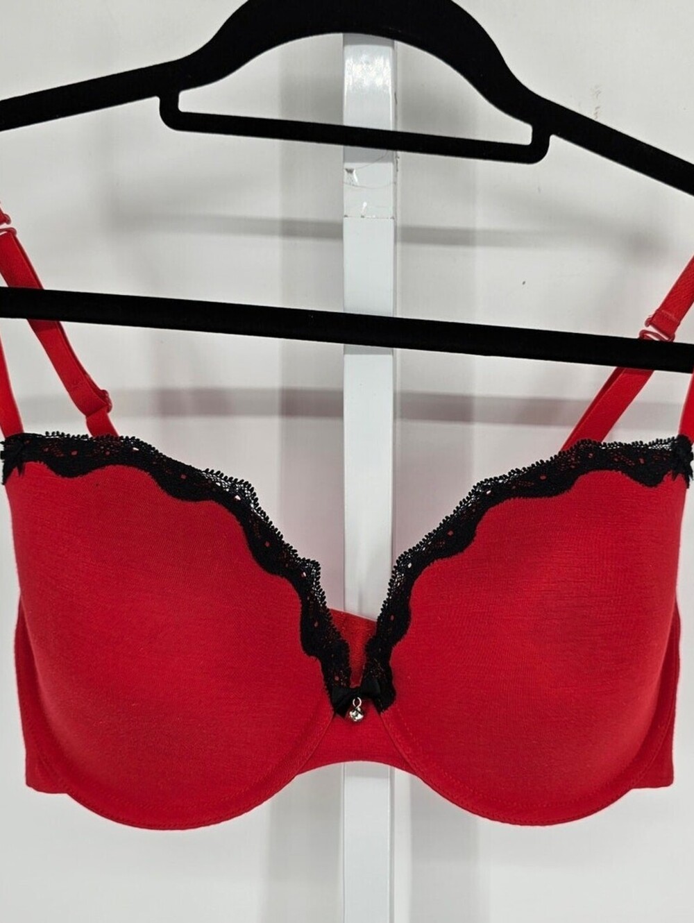 Y2K Perfectly Me by la Senza Sz 34DD T Shirt Bra Red w/ Black Lace Trim